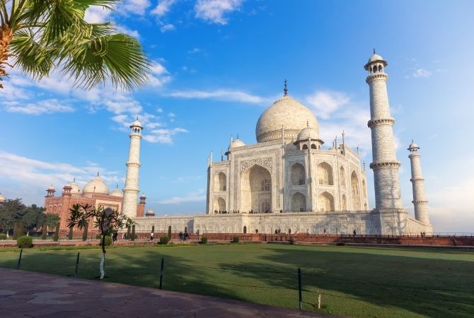 Best Taj Mahal Tour Packages from Delhi: How to Choose